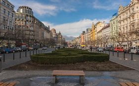 Cozy Homestay At Prague Main Station